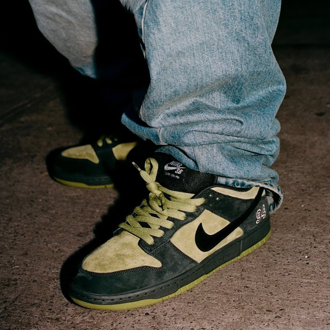 Nike SB Dunk Low Supreme 94 Camper Green