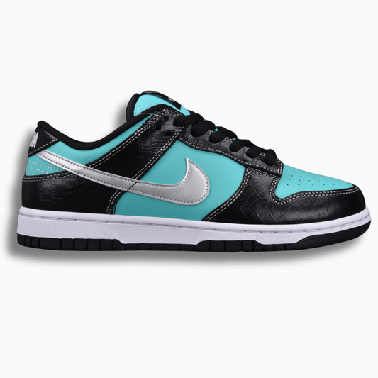 Nike SB Dunk Low Diamond Supply Co.