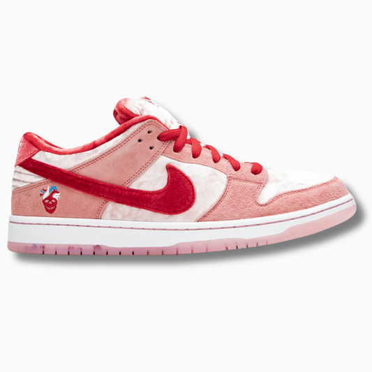 Nike SB Dunk Low StrangeLove Skateboards