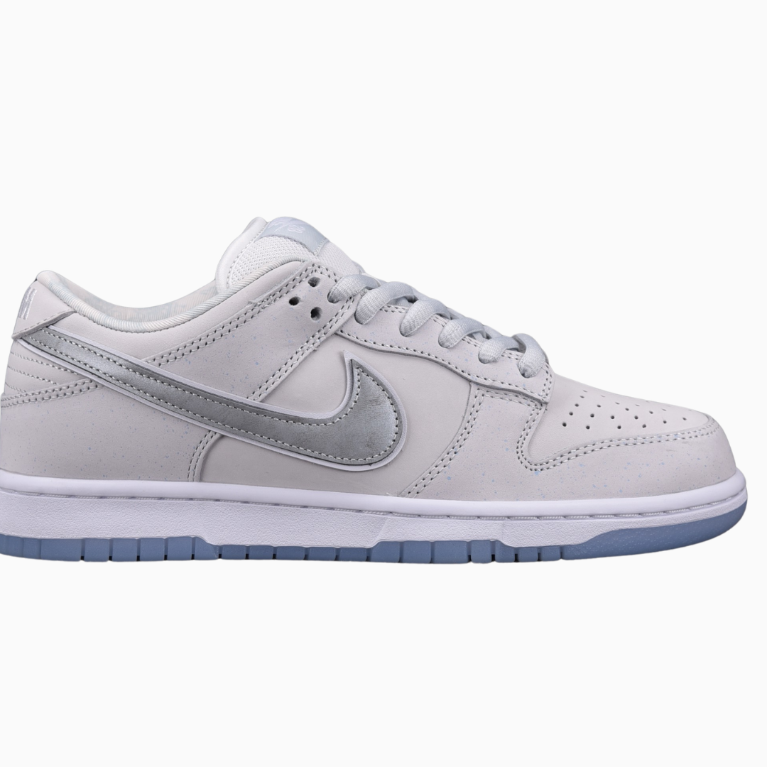 Nike SB Dunk Low White Lobster