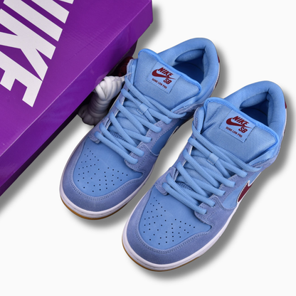 Nike SB Dunk Low Philadelphia Phillies