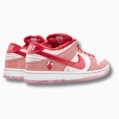 Nike SB Dunk Low StrangeLove Skateboards