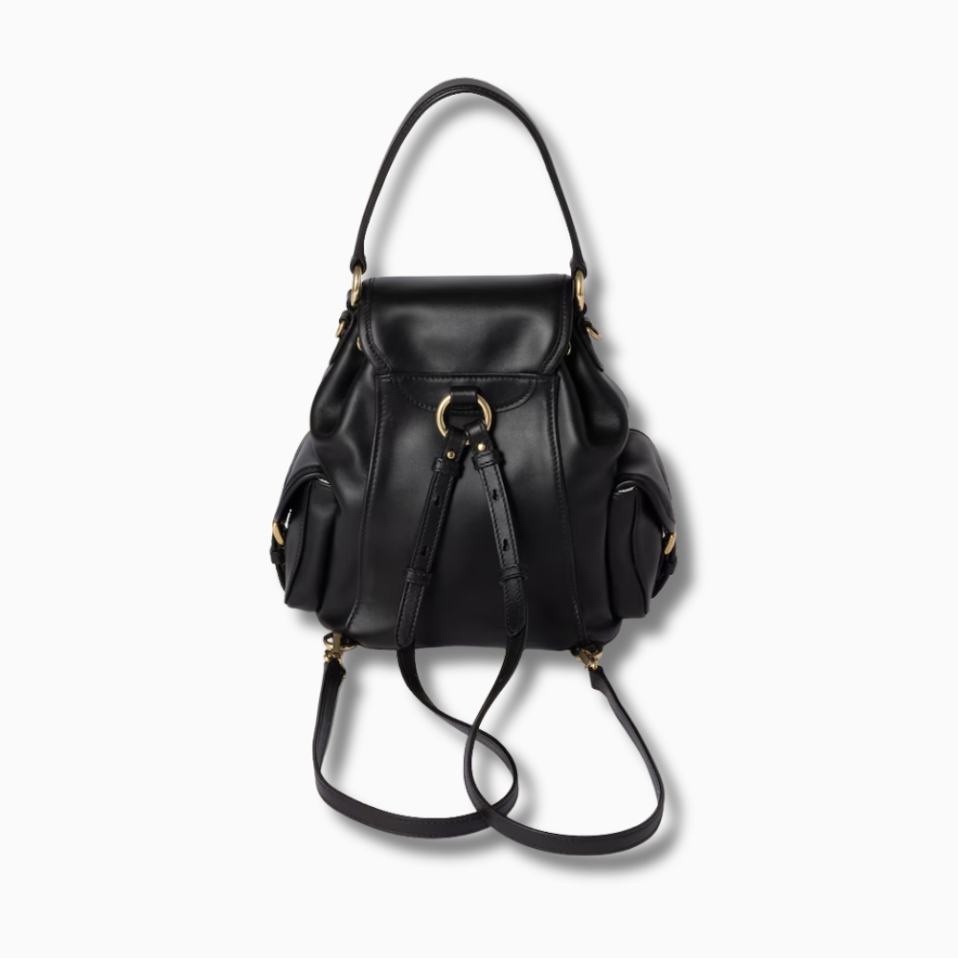 Mochila de piel Miu Miu negra