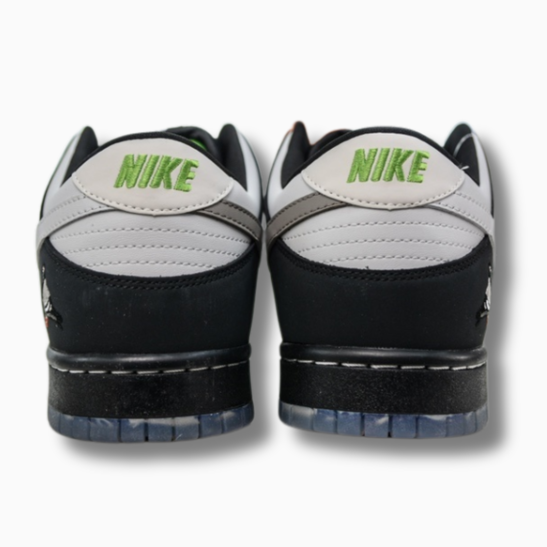 Nike SB Dunk Low Staple Panda Pigeon