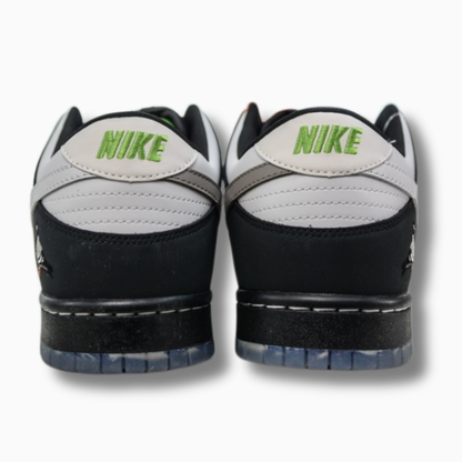 Nike SB Dunk Low Staple Panda Pigeon