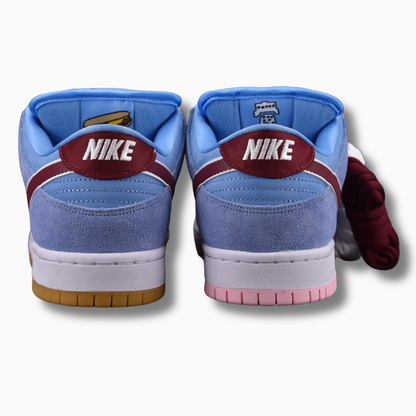 Nike SB Dunk Low Philadelphia Phillies