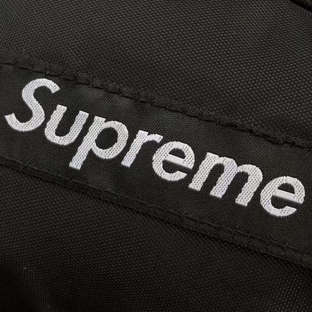 Supreme Small Waist Bag Black (FW22)