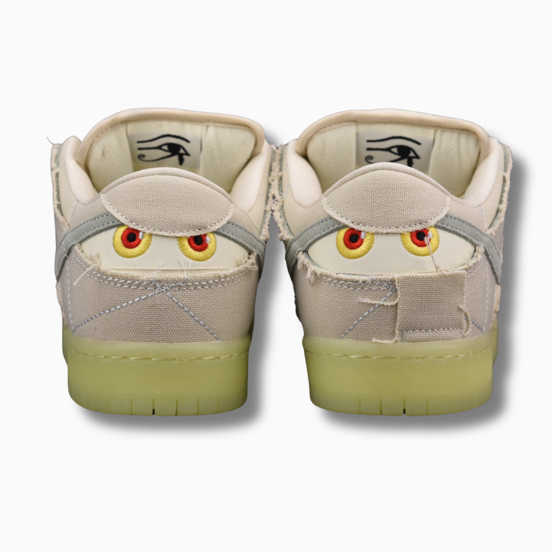 Nike SB Dunk Low Mummy