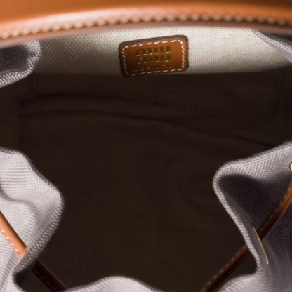 Mochila de piel Miu Miu Aluminio Brandy