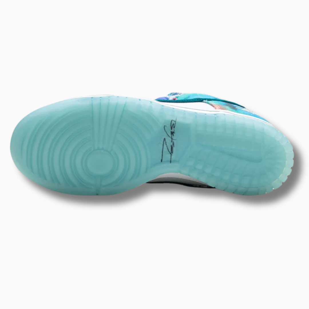 Nike SB Dunk Low Futura Laboratories Bleached Aqua
