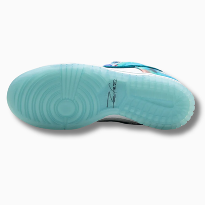 Nike SB Dunk Low Futura Laboratories Bleached Aqua