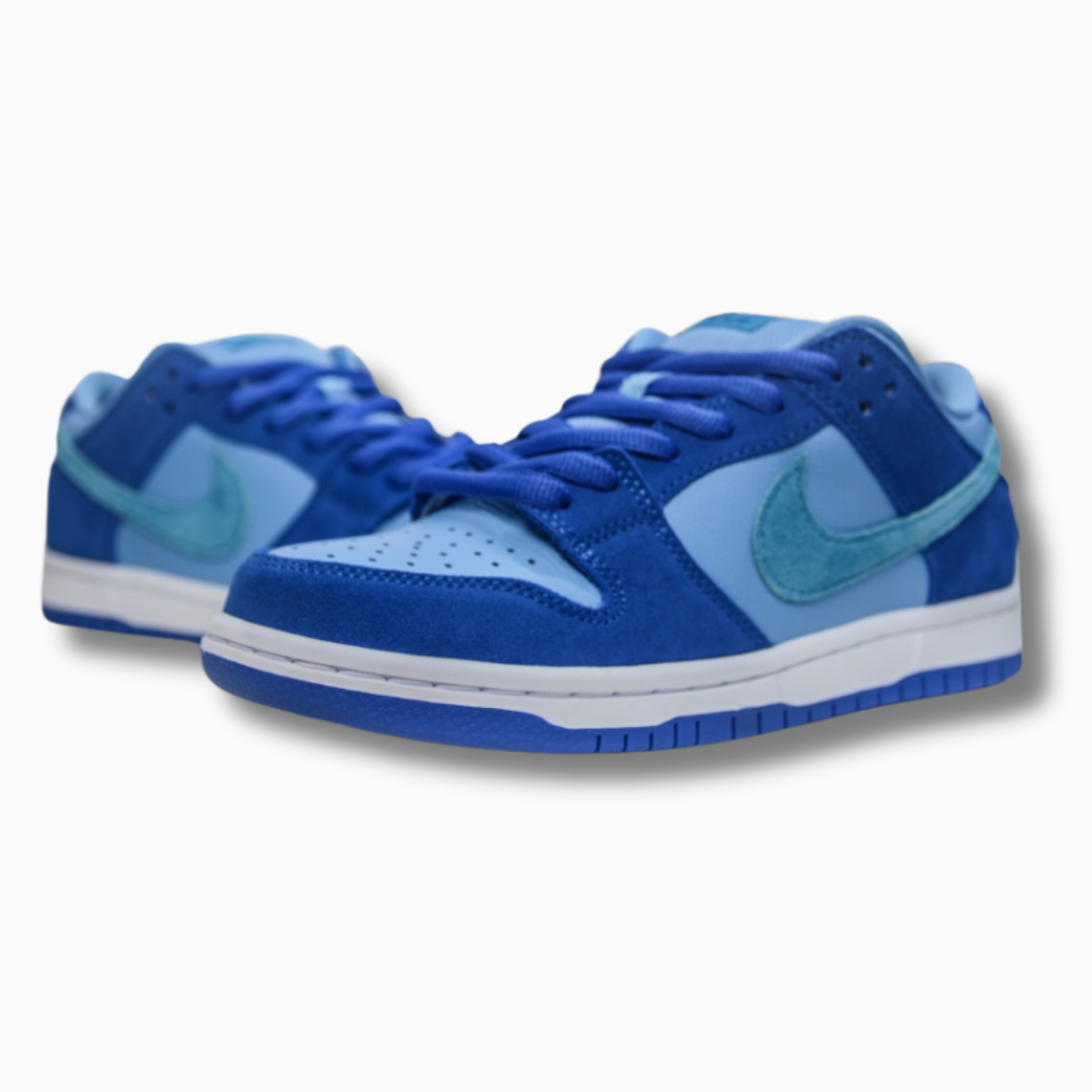 Nike SB Dunk Low Blue Raspberry