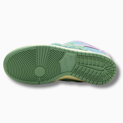 Nike SB Dunk Low Verdy Visty