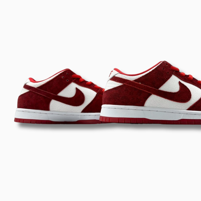 Nike SB Dunk Low Valentine's Day (2014)