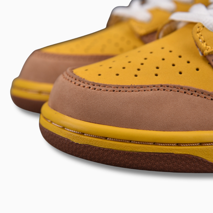 Nike SB Dunk Low Newcastle Brown Ale