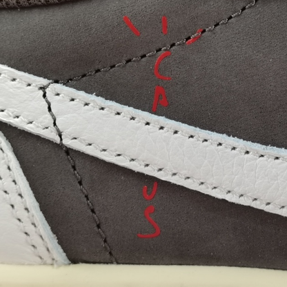 Jordan 1 Retro Low OG SP Travis Scott Reverse Mocha
